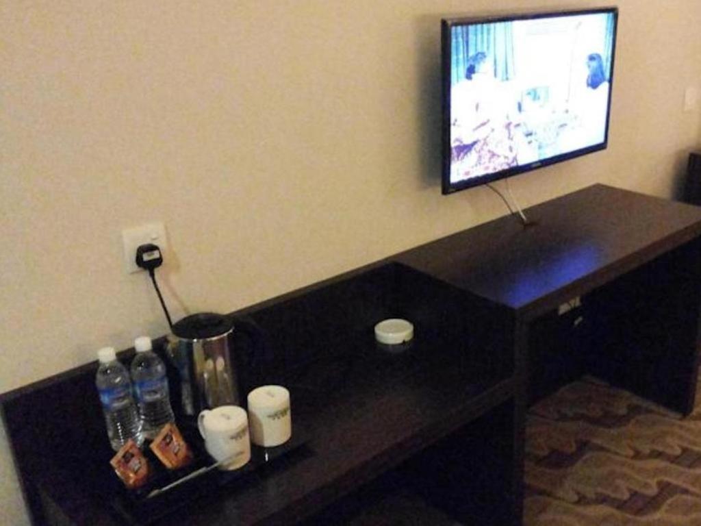 Eminent Hotel Kota Kinabalu Esterno foto
