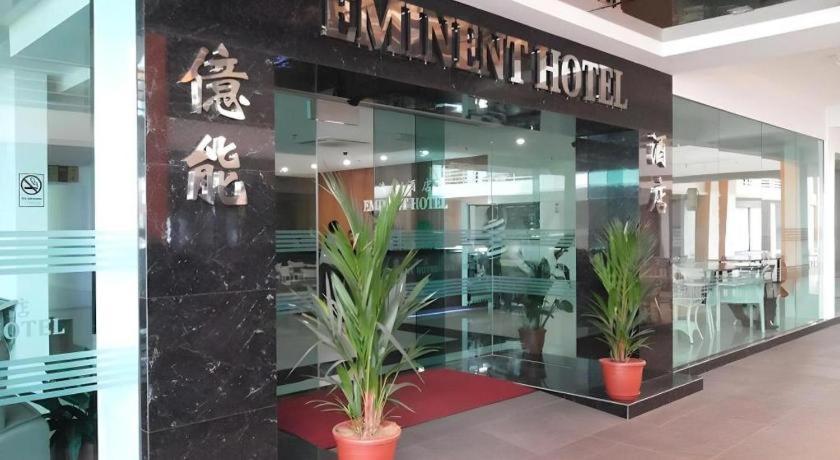 Eminent Hotel Kota Kinabalu Esterno foto